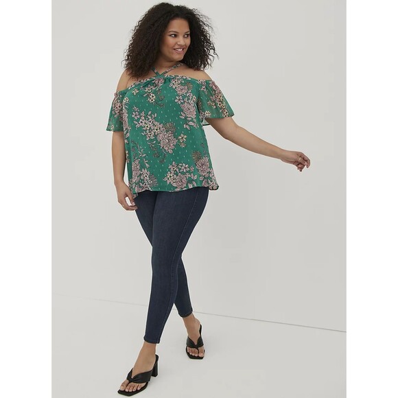 torrid Tops - NWT Torrid 4X Floral Green Crinkle Chiffon Cold Shoulder Halter Top Size 26